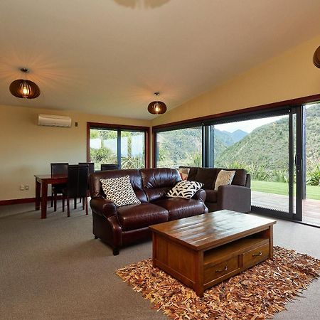 Glencree Luxury Chalets 카이코라 외부 사진